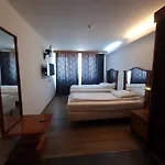 Sky Apart Hotel - Hotel Eurocap