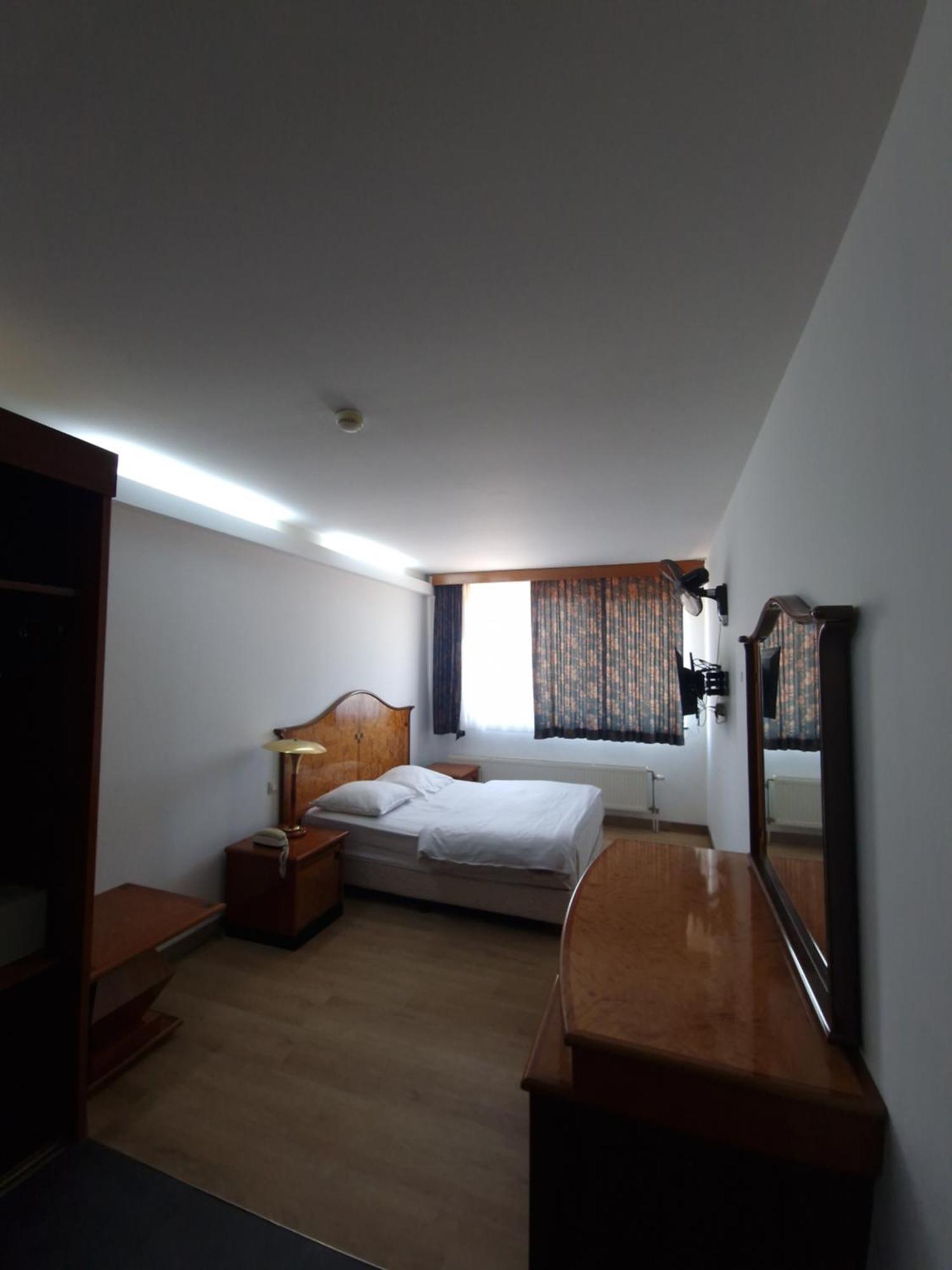 Sky - Eurocap Hotel 2*
